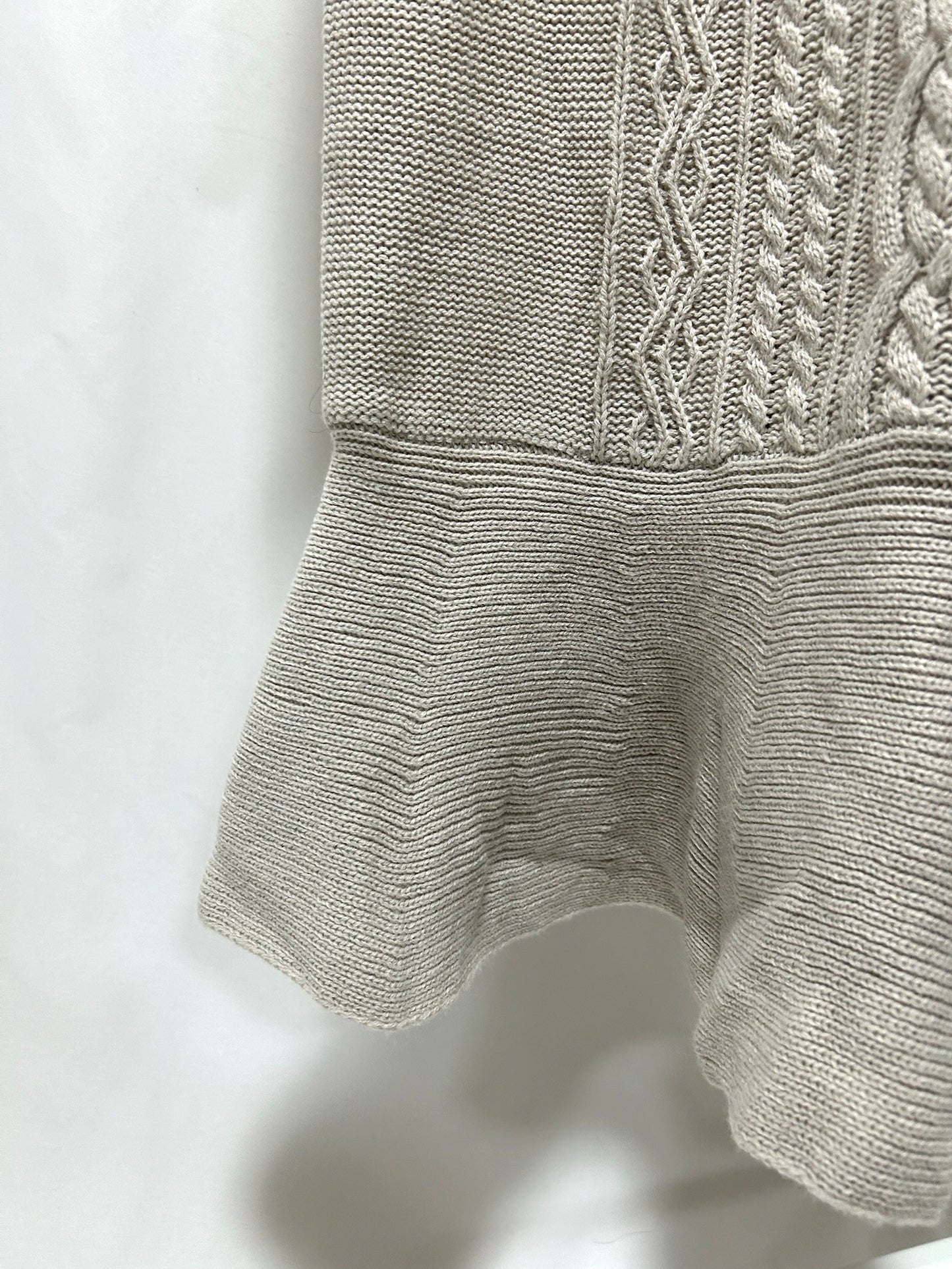 14-39 ケーブルニットワンピース