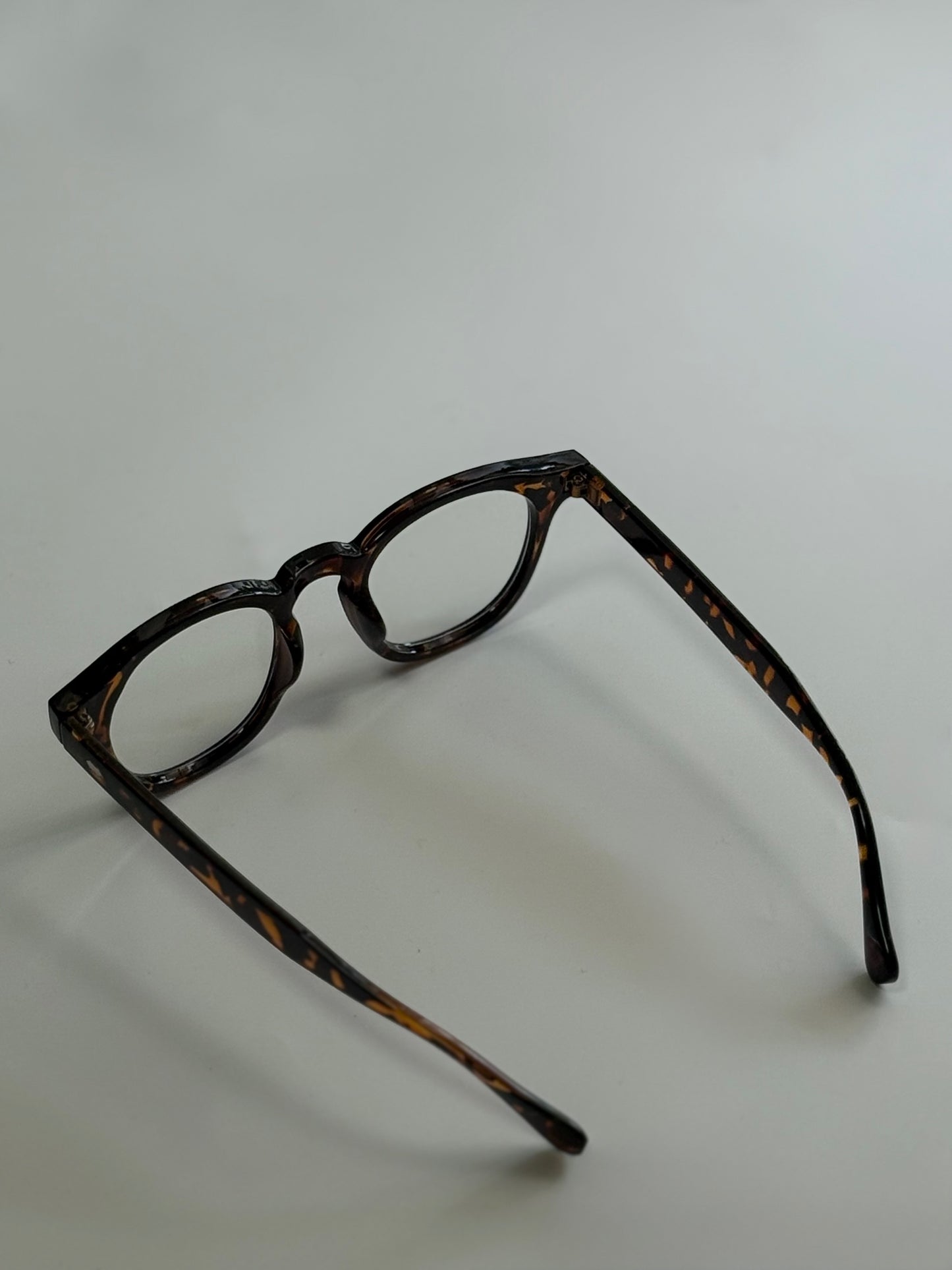 Tortoiseshell Frame Glasses – Paris Style