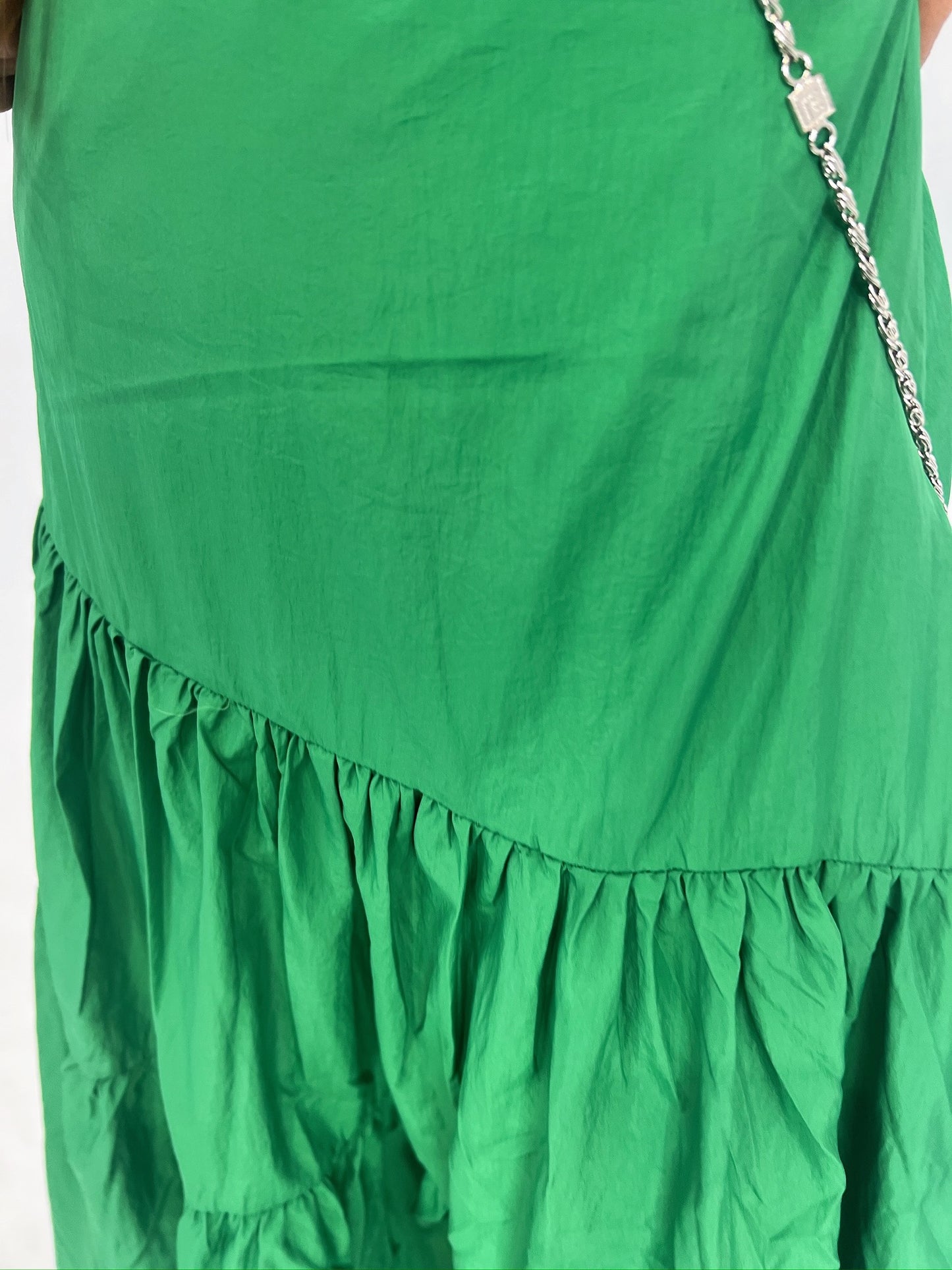 25000016Green Tiered Skirt – Flow & Volume in Motion