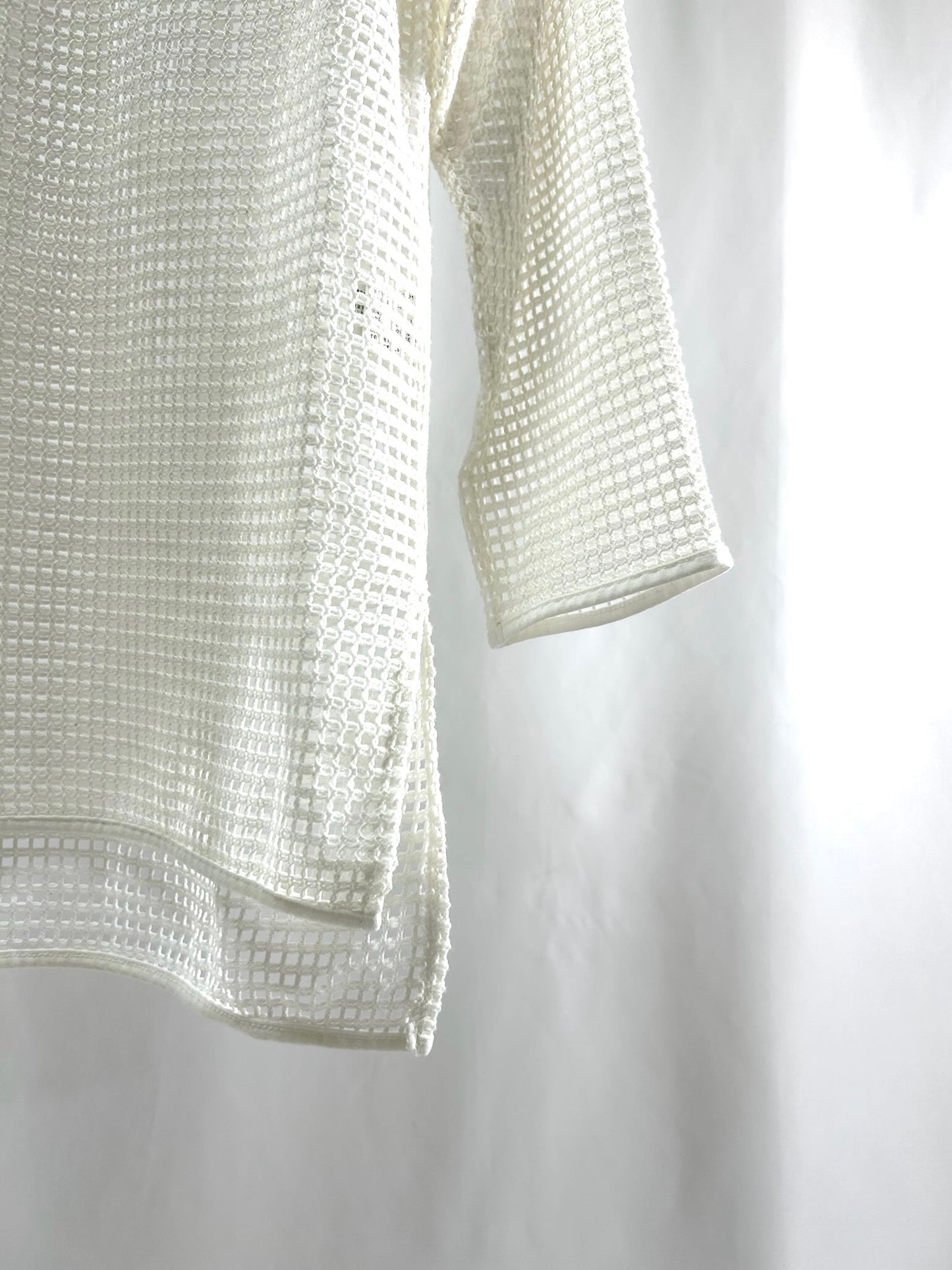 25063Ivory Mesh Top