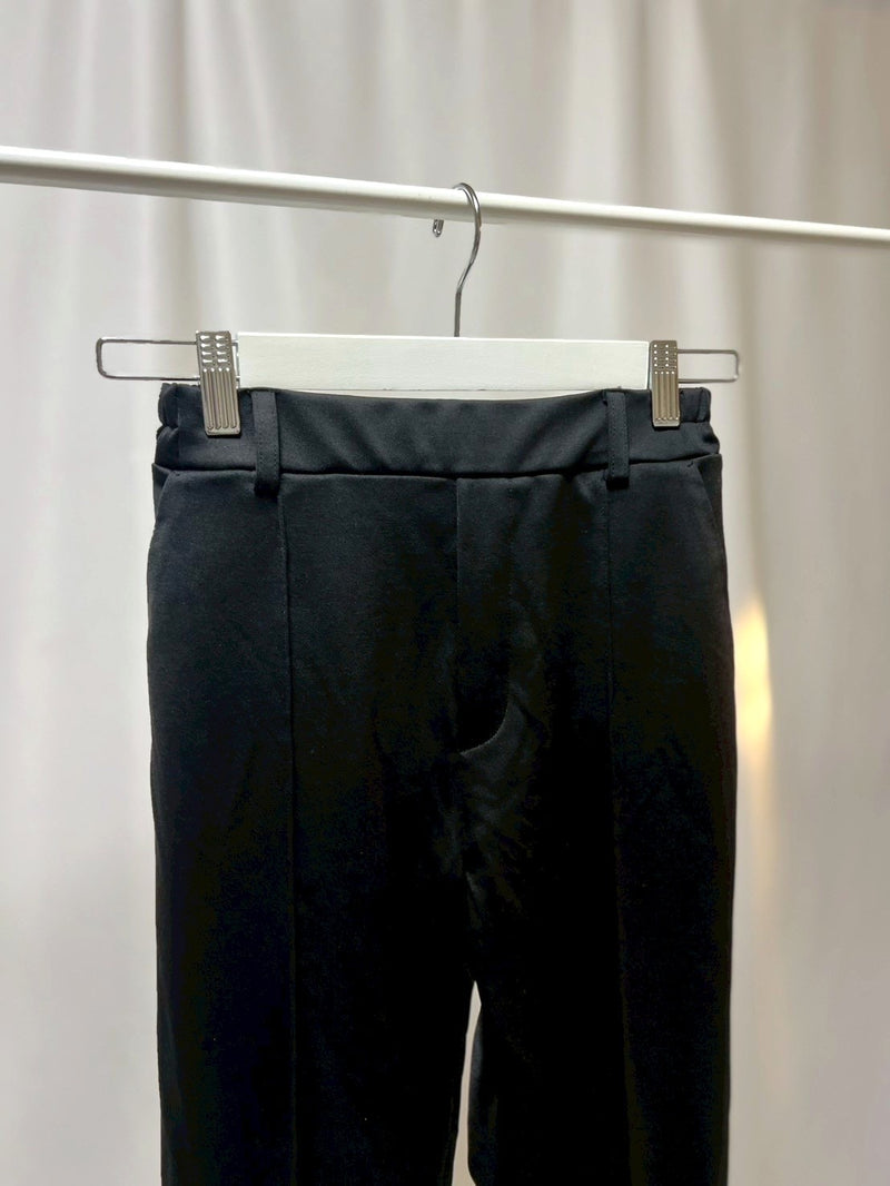 3-21 テーパードパンツ