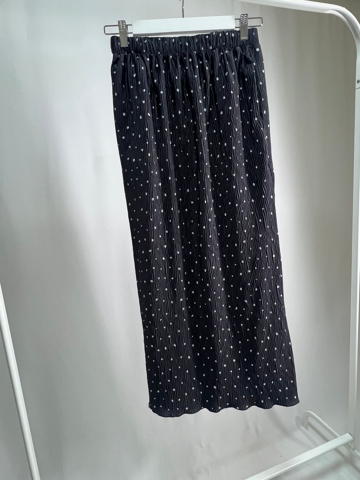 25000010Polka Dot Pencil Skirt