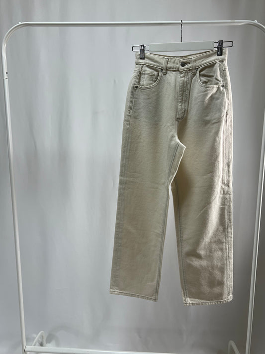 250124Ivory Straight Denim Pants