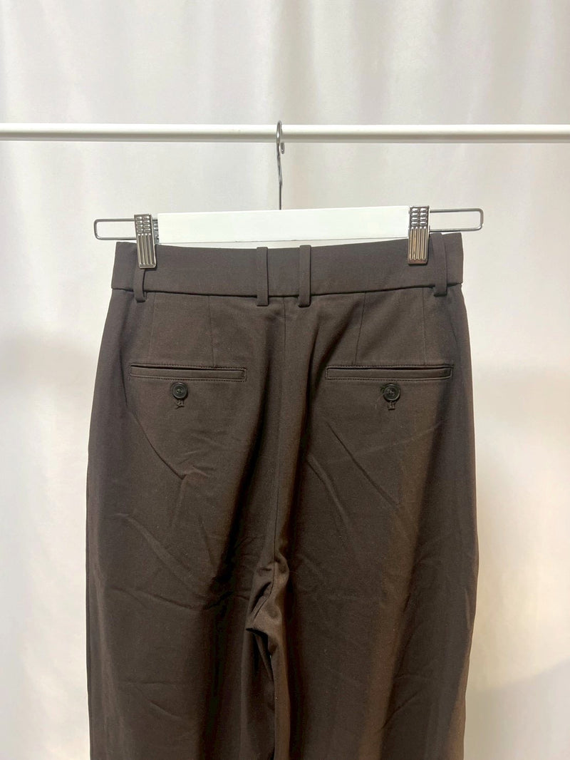 17-16ストレートパンツ