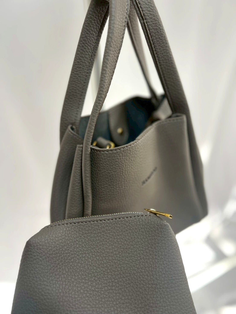 11-25レザートートバッグ