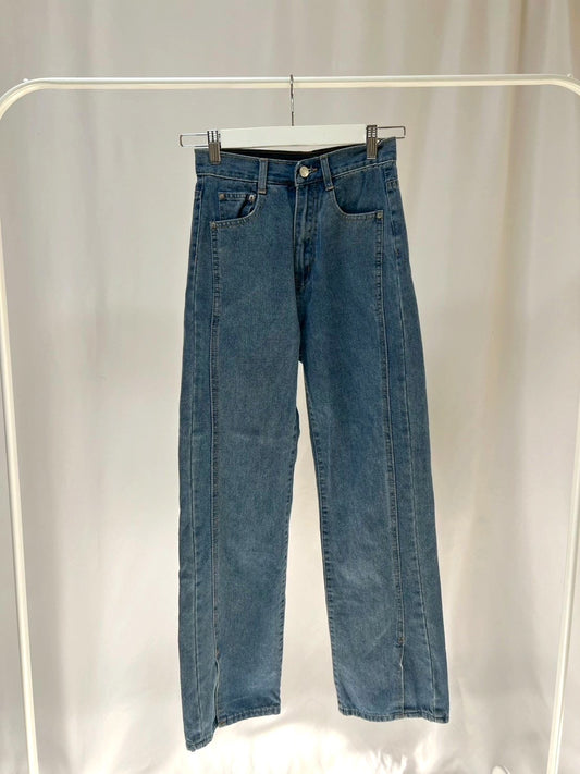 11-15ストレートデニムパンツ
