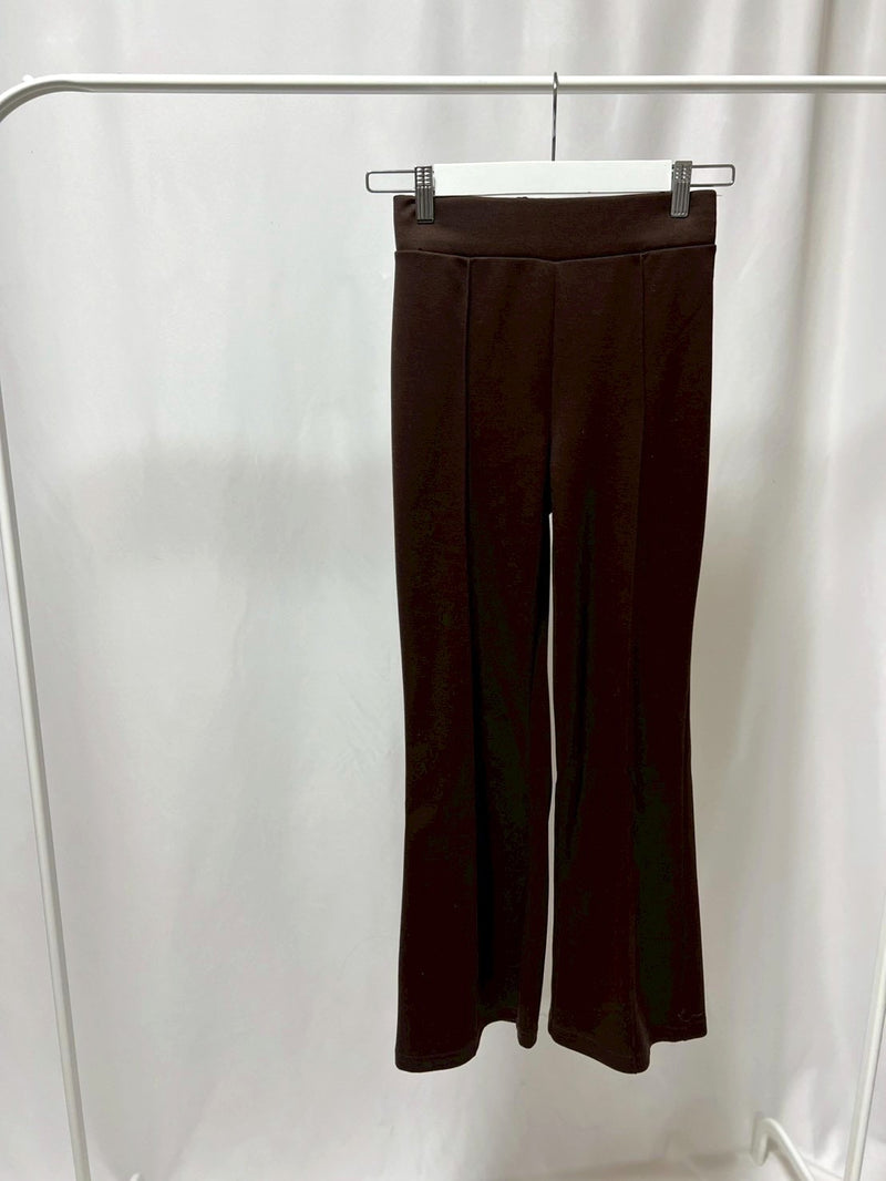 6-23センタープレスパンツ