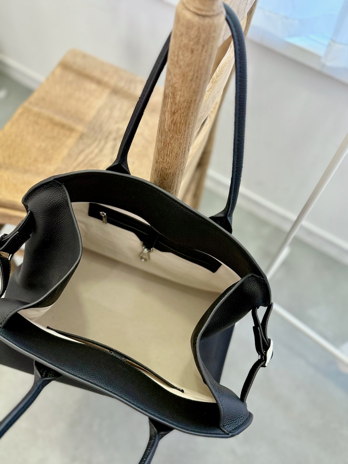 Large Black Boston Bag（brand new）