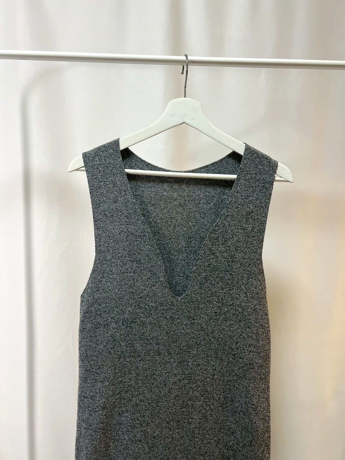 22-14Vネックワンピース