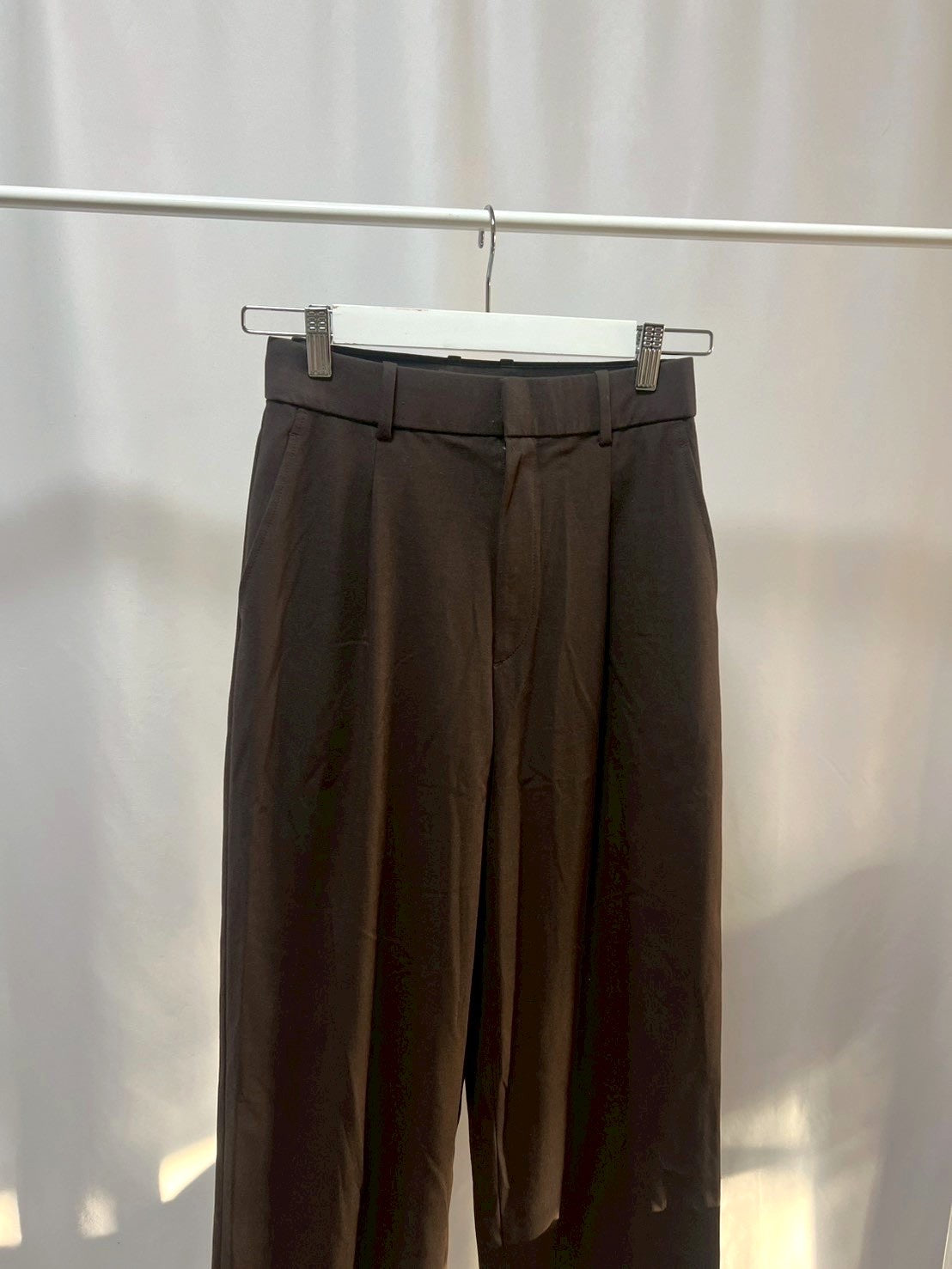 17-16ストレートパンツ