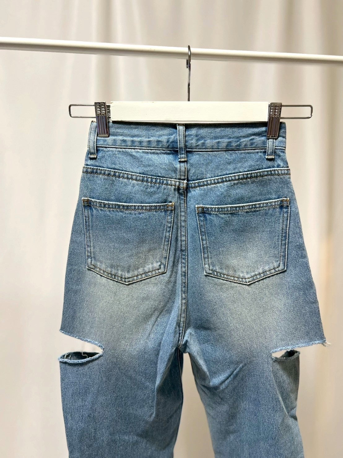 3-23 カットオフデニムパンツ
