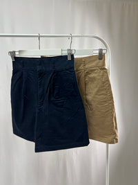 250129High-Waist Pleated Shorts