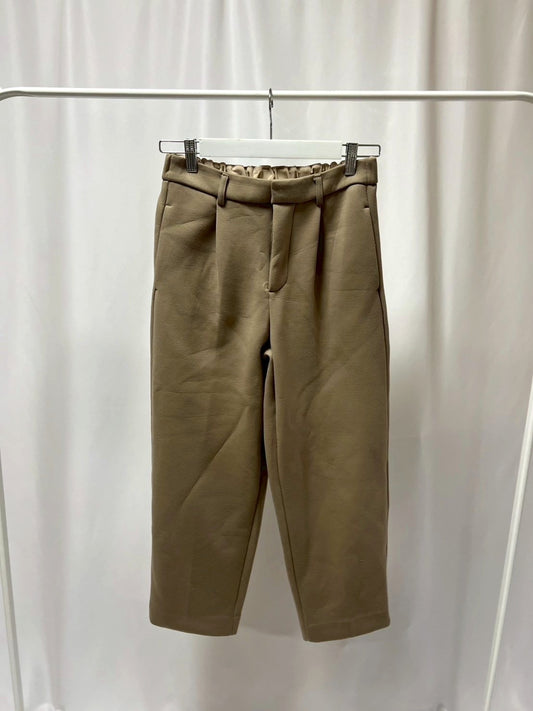 10-12 テーパードパンツ