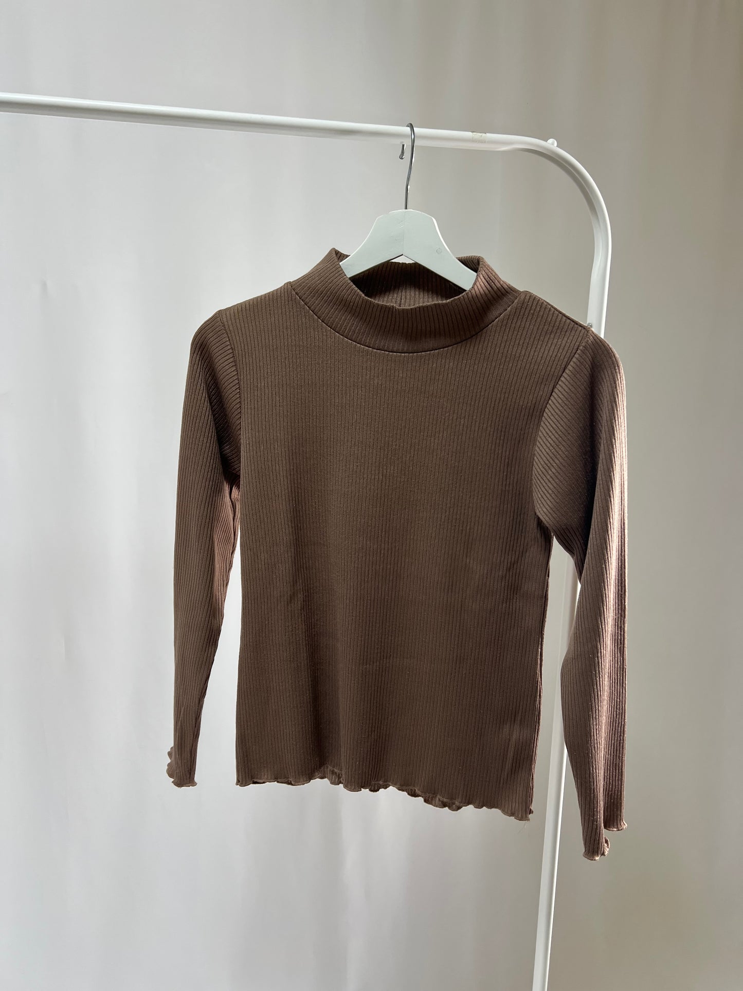 25033Mocha Ribbed Mock Neck