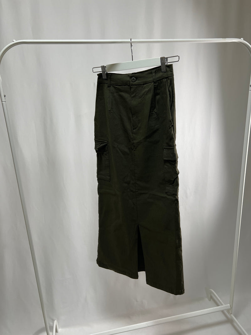 25000015Khaki Cargo Skirt – High Waist Utility Style
