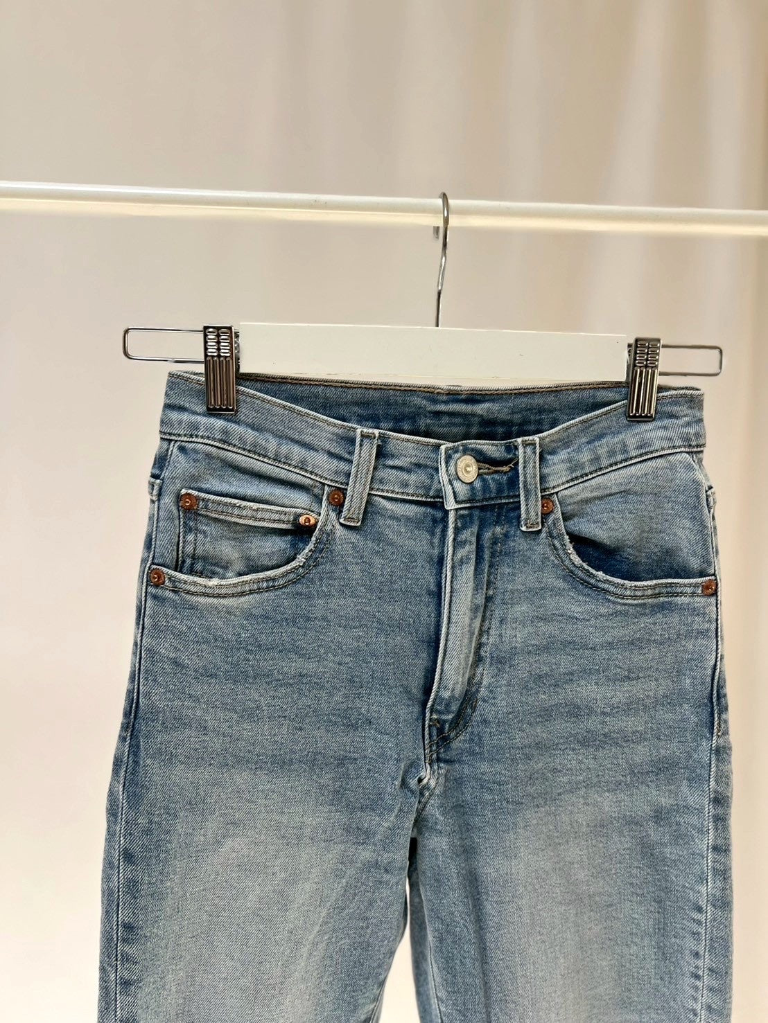 11-17スキニーデニムパンツ