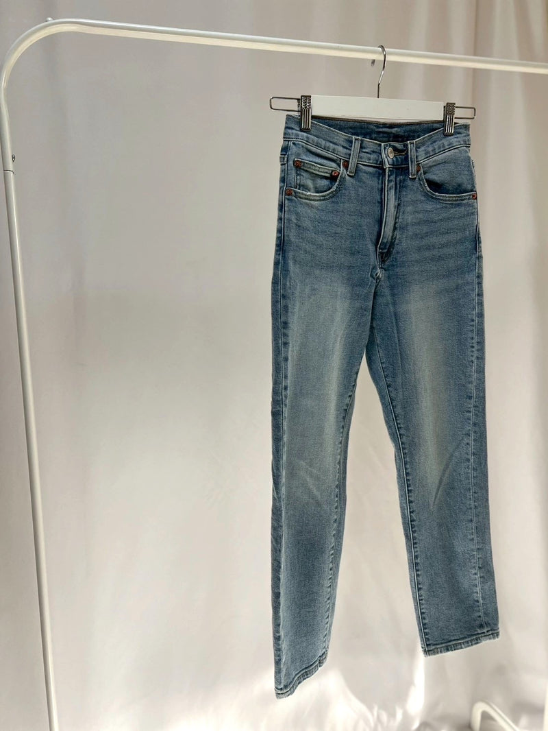 11-17スキニーデニムパンツ