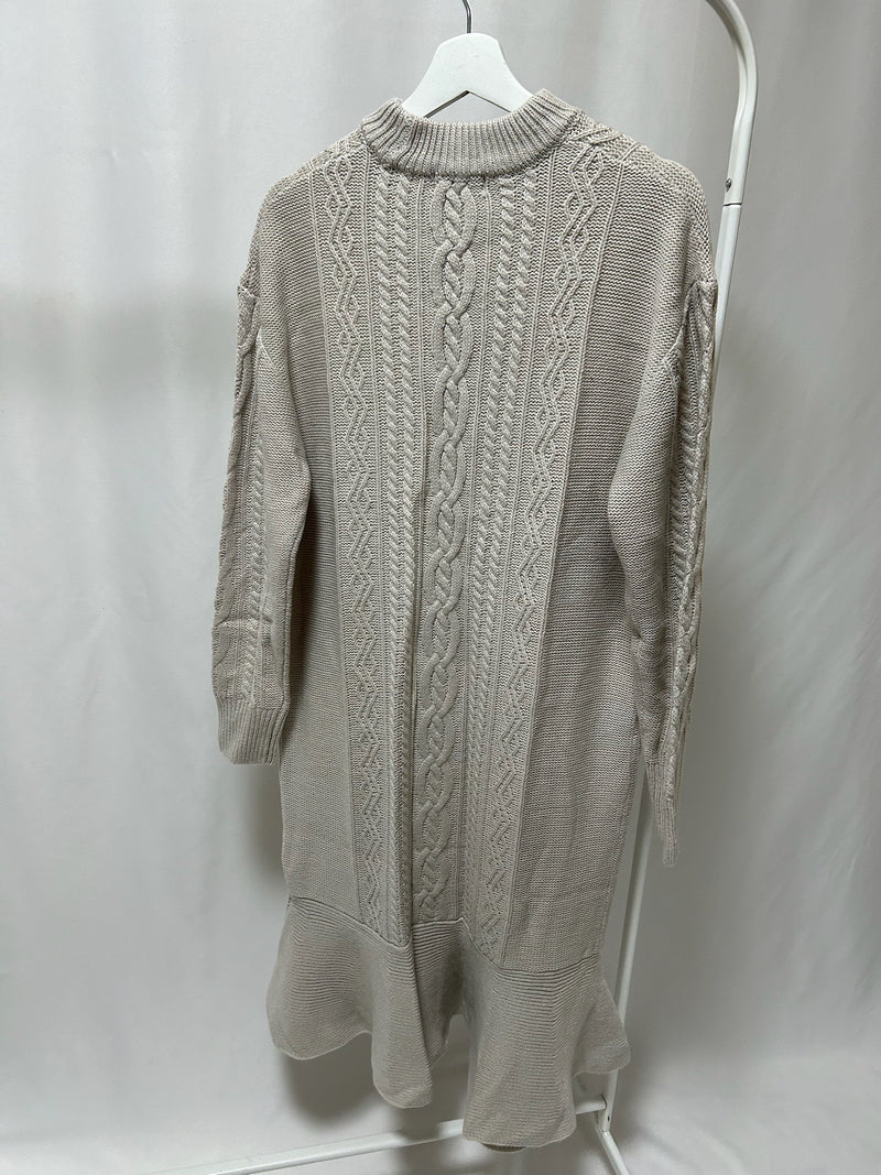 14-39 ケーブルニットワンピース