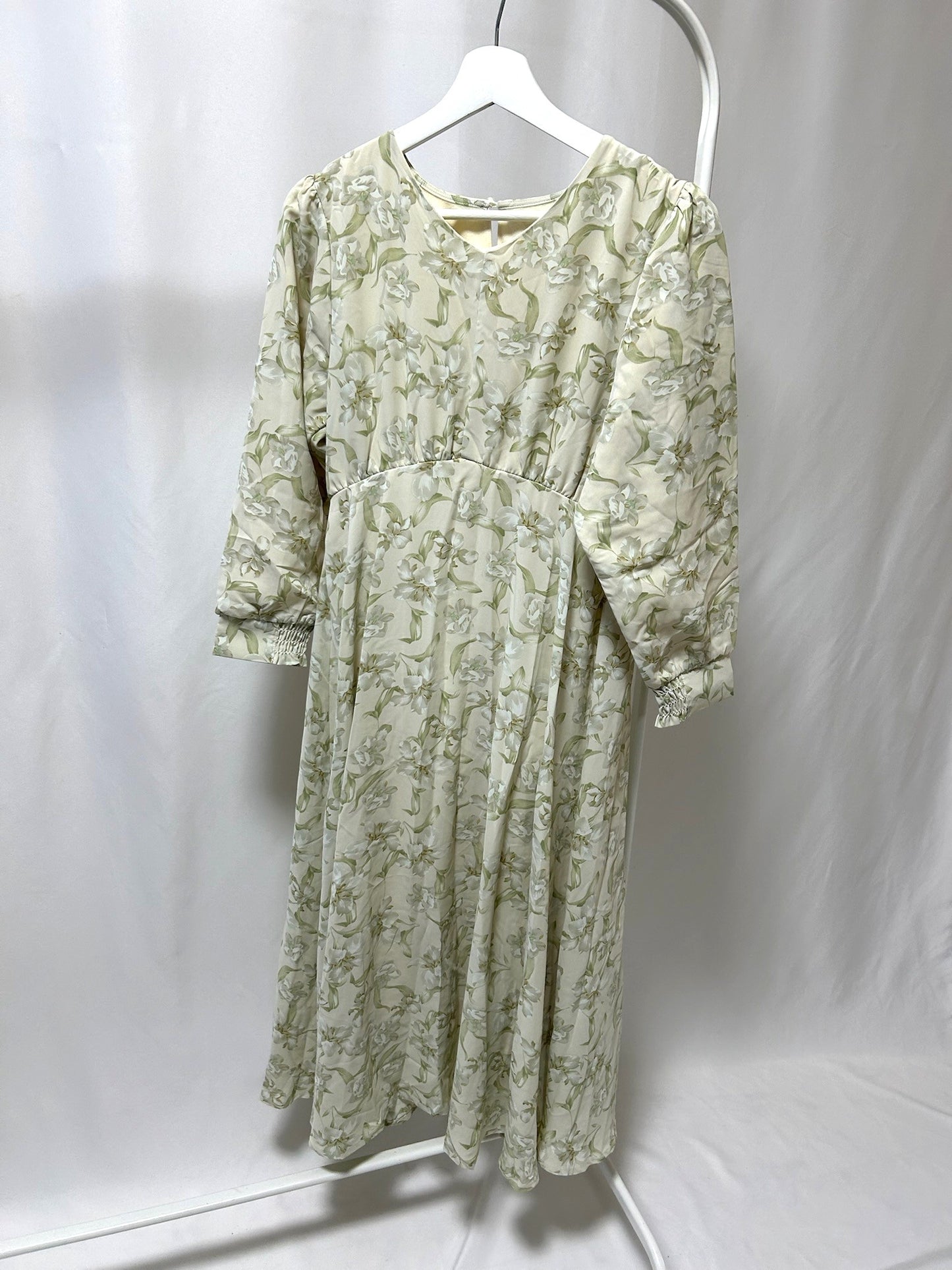 14-41 フラワープリントワンピース