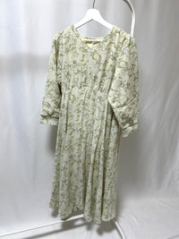 14-41 フラワープリントワンピース