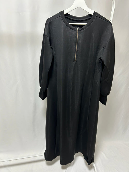 14-42 フロントジップワンピース