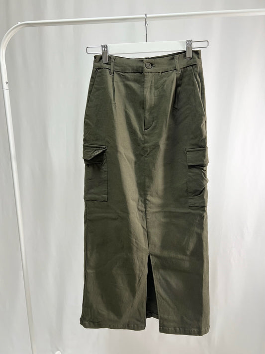 25000015Khaki Cargo Skirt – High Waist Utility Style