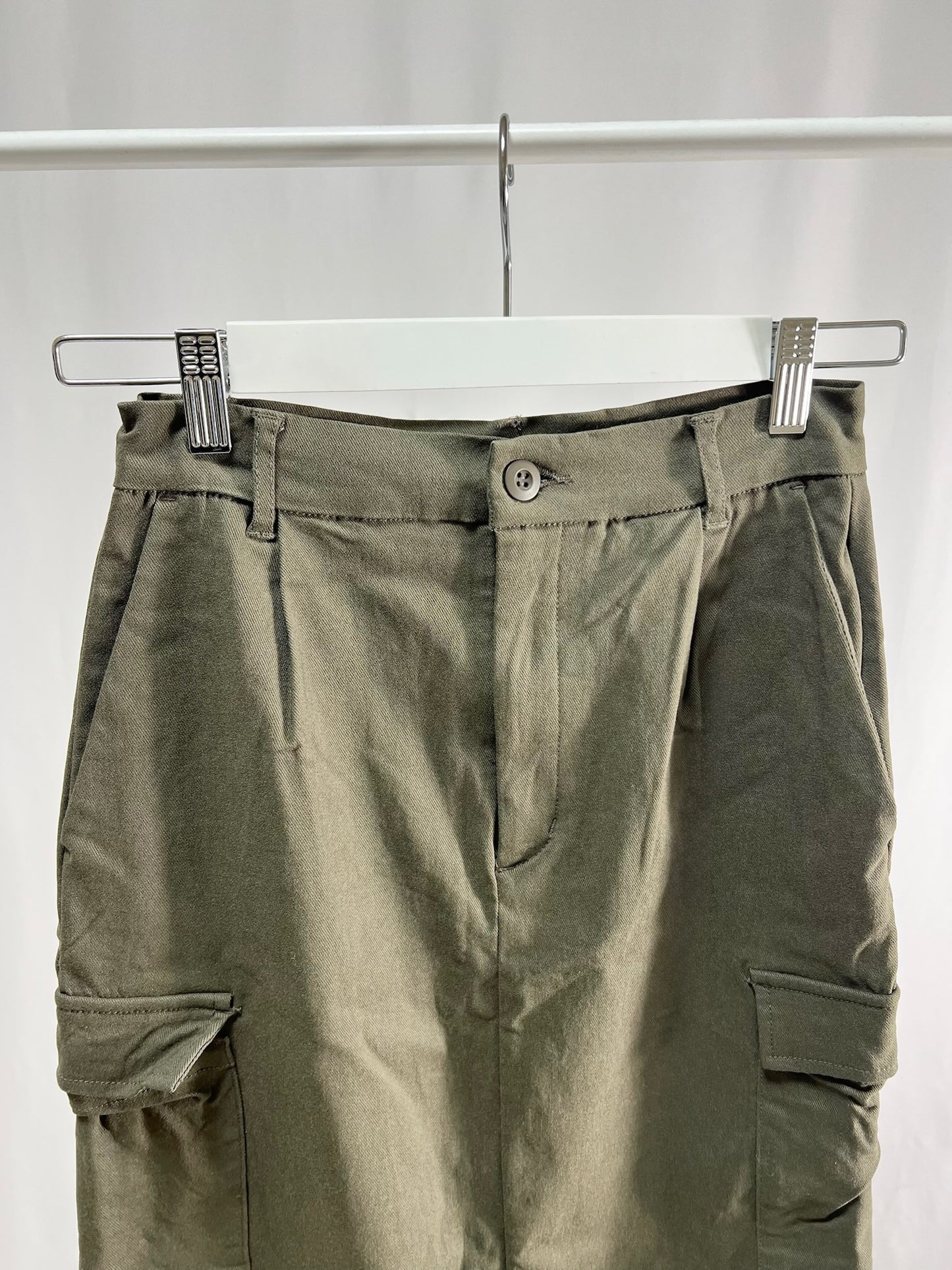 25000015Khaki Cargo Skirt – High Waist Utility Style