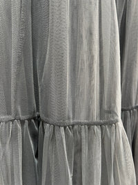 25000014Gray Tulle Skirt – Layered Midi Style