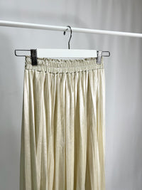 25000013White Satin Pleated Skirt – Midi Length