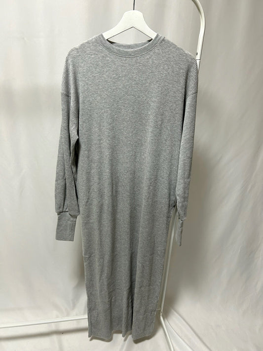 8-20 リブカットワンピース