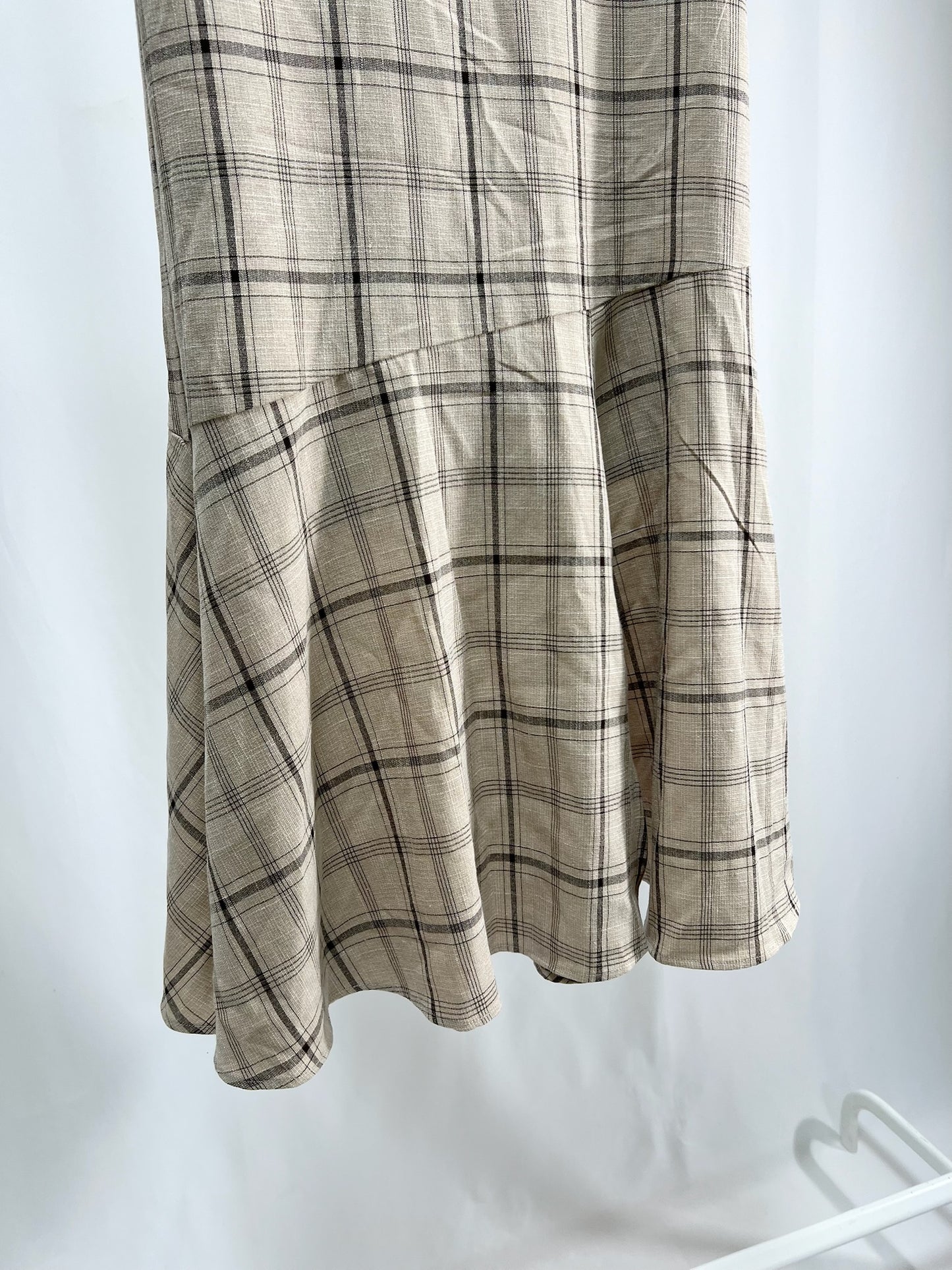 25000012Check Mermaid Skirt – Midi Length