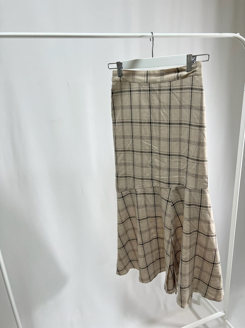 25000012Check Mermaid Skirt – Midi Length