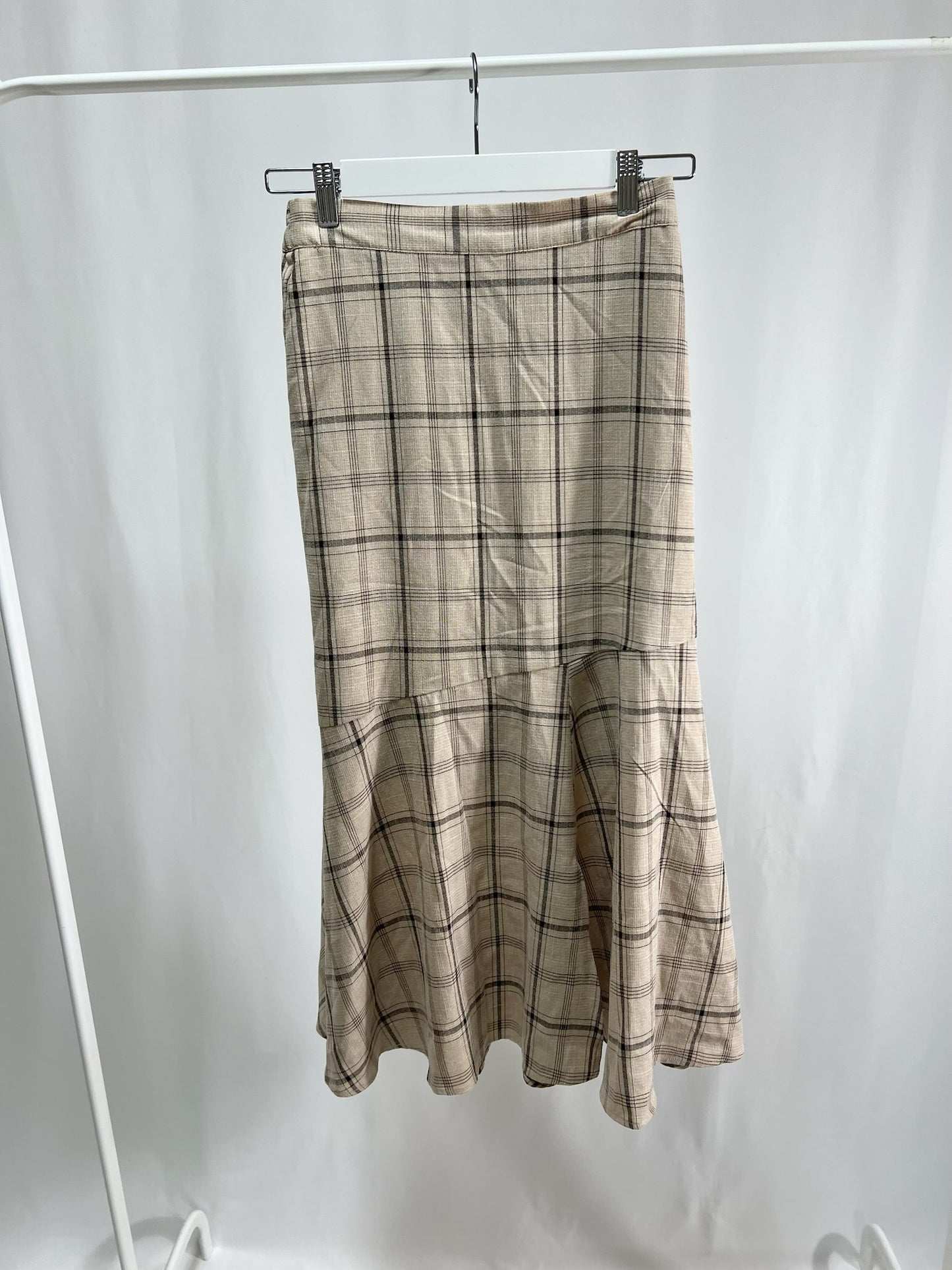 25000012Check Mermaid Skirt – Midi Length