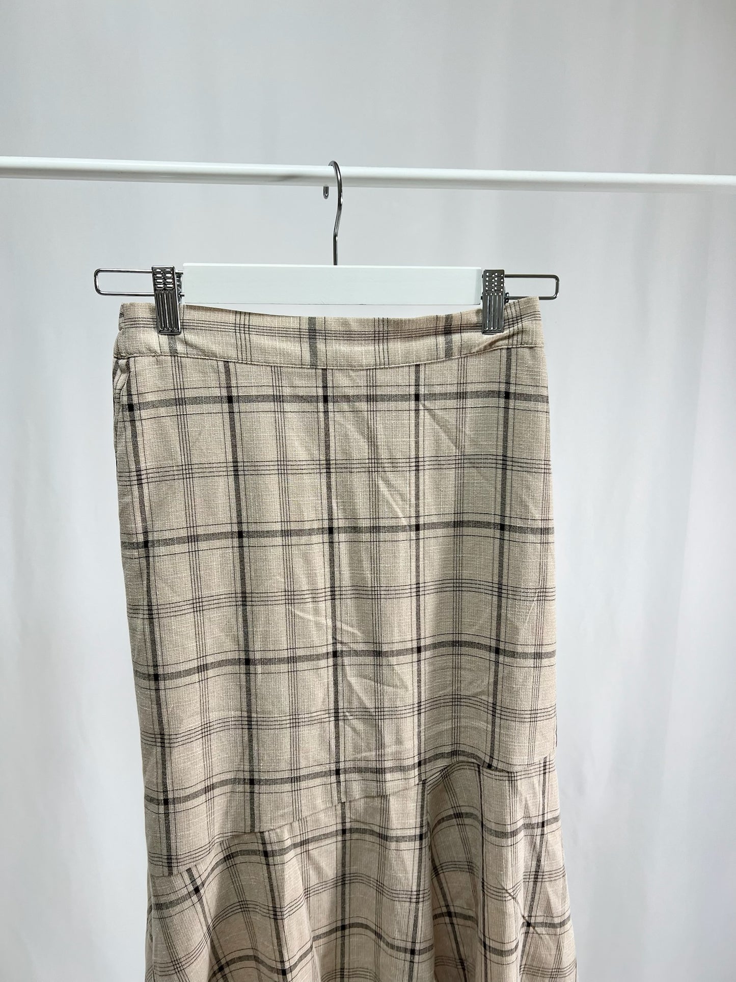 25000012Check Mermaid Skirt – Midi Length