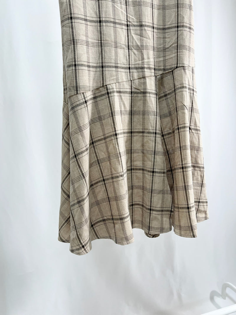 25000012Check Mermaid Skirt – Midi Length