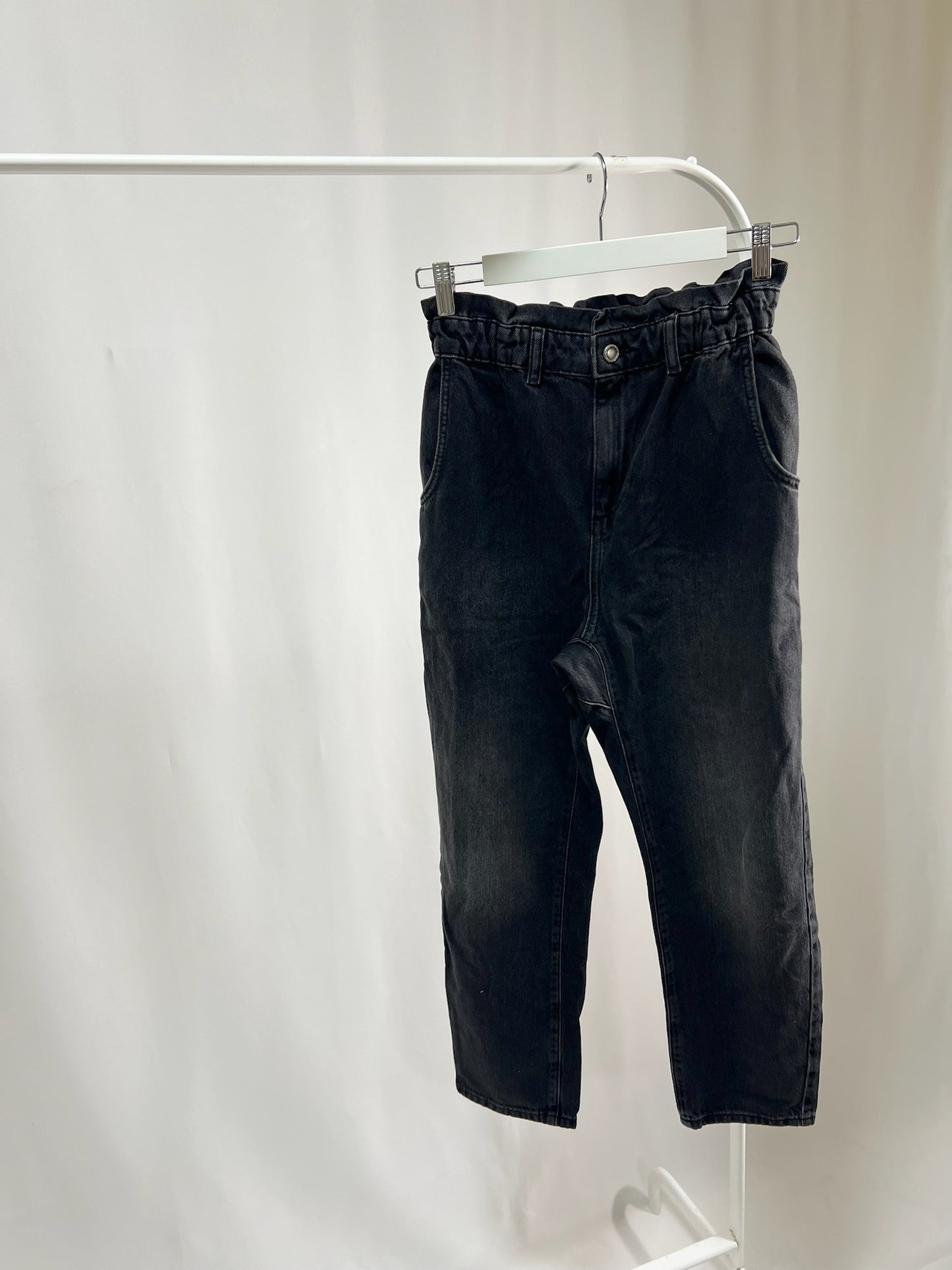 2501213ZARA Straight Leg Denim Jeans