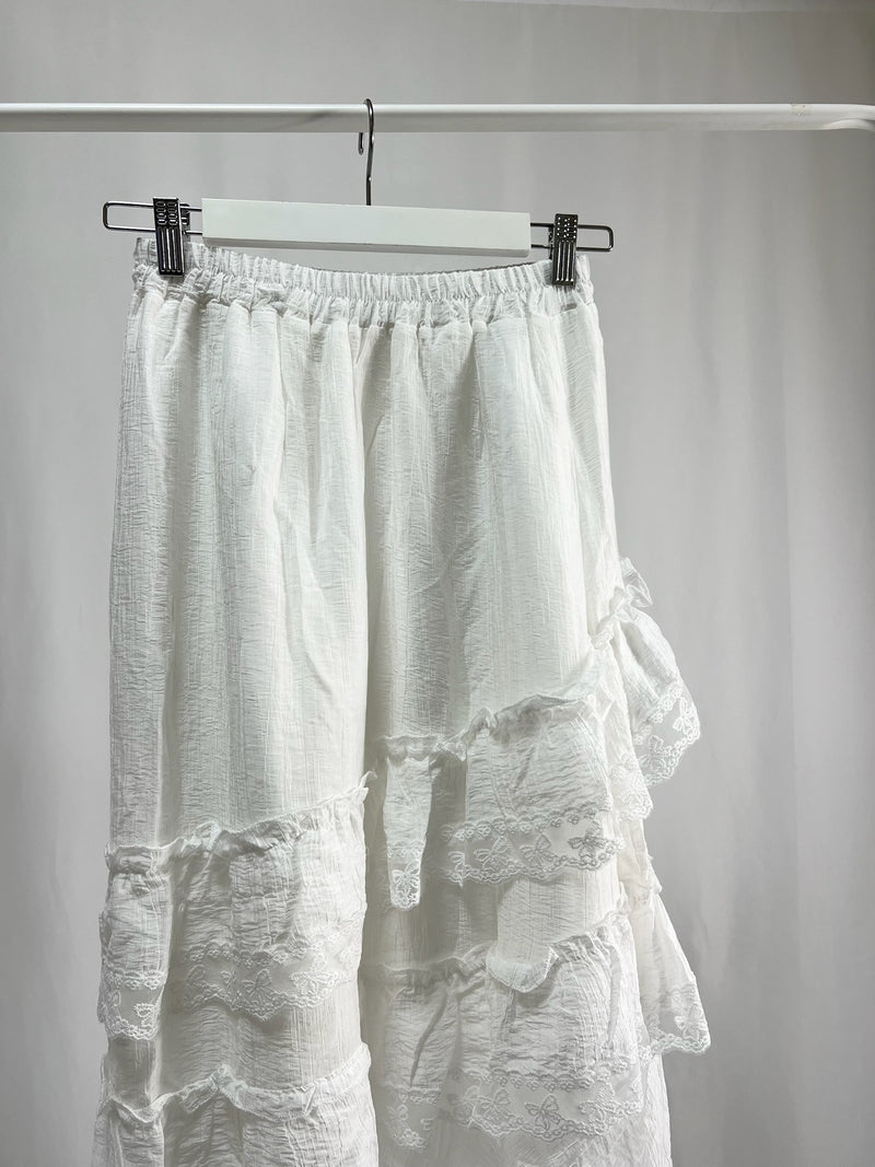 25000011White Lace Skirt – Midi Length