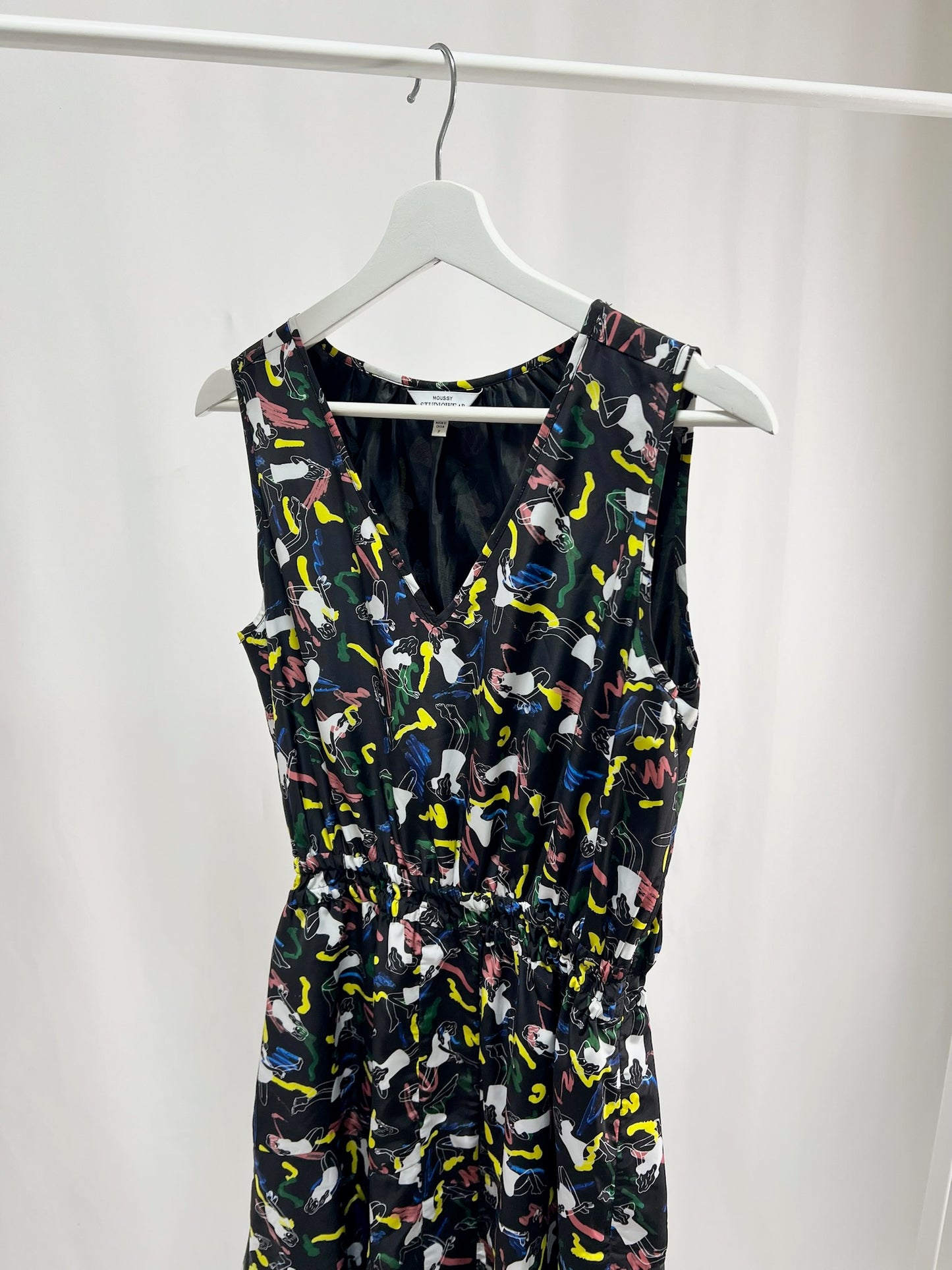 25008V-Neck Printed Dress