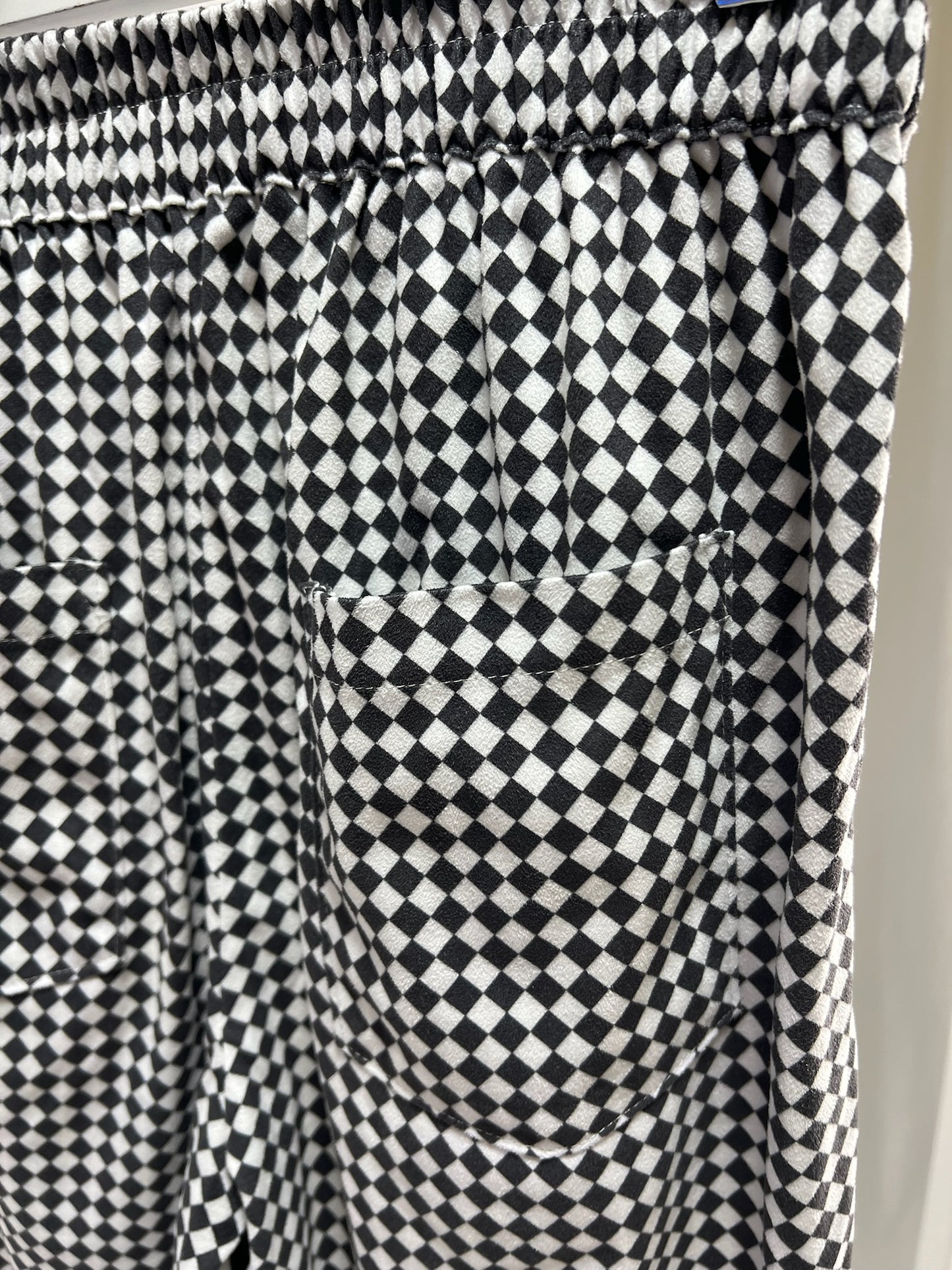 2501213Black and White Block Check Pants