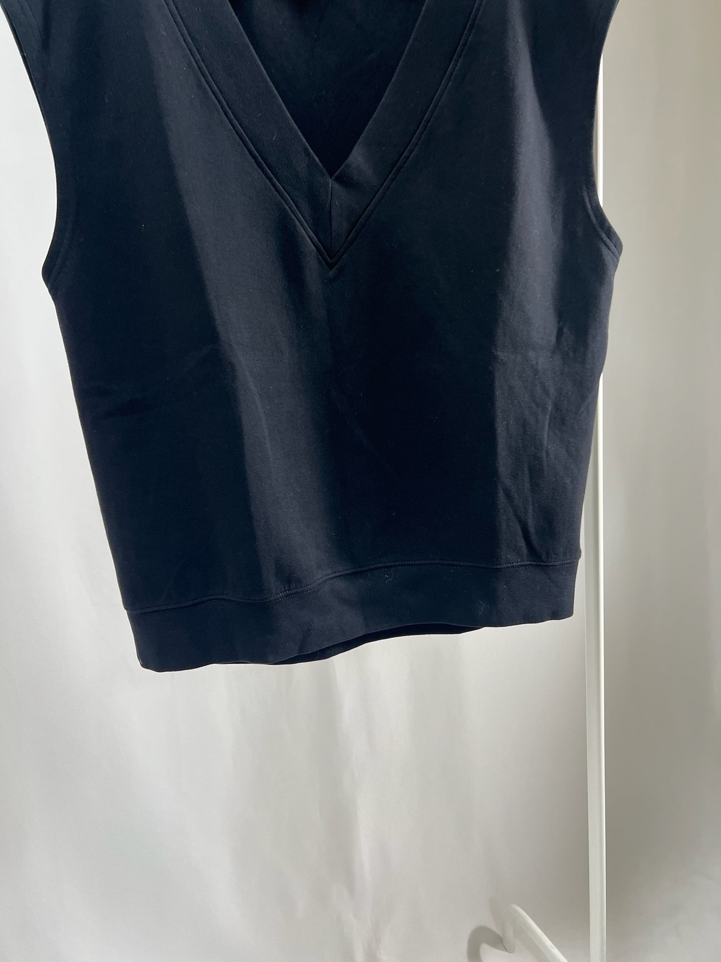 25053Black Sweat Vest