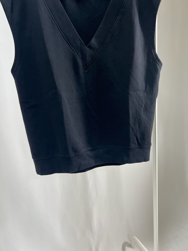 25053Black Sweat Vest