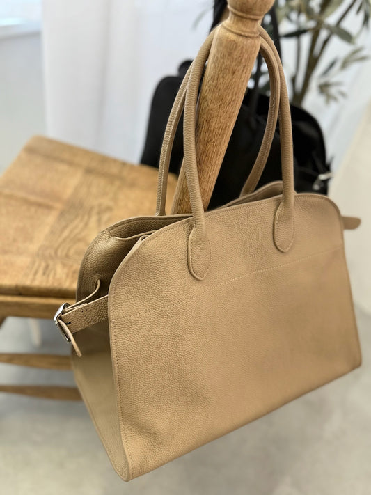 Large beige Boston Bag（brand new）