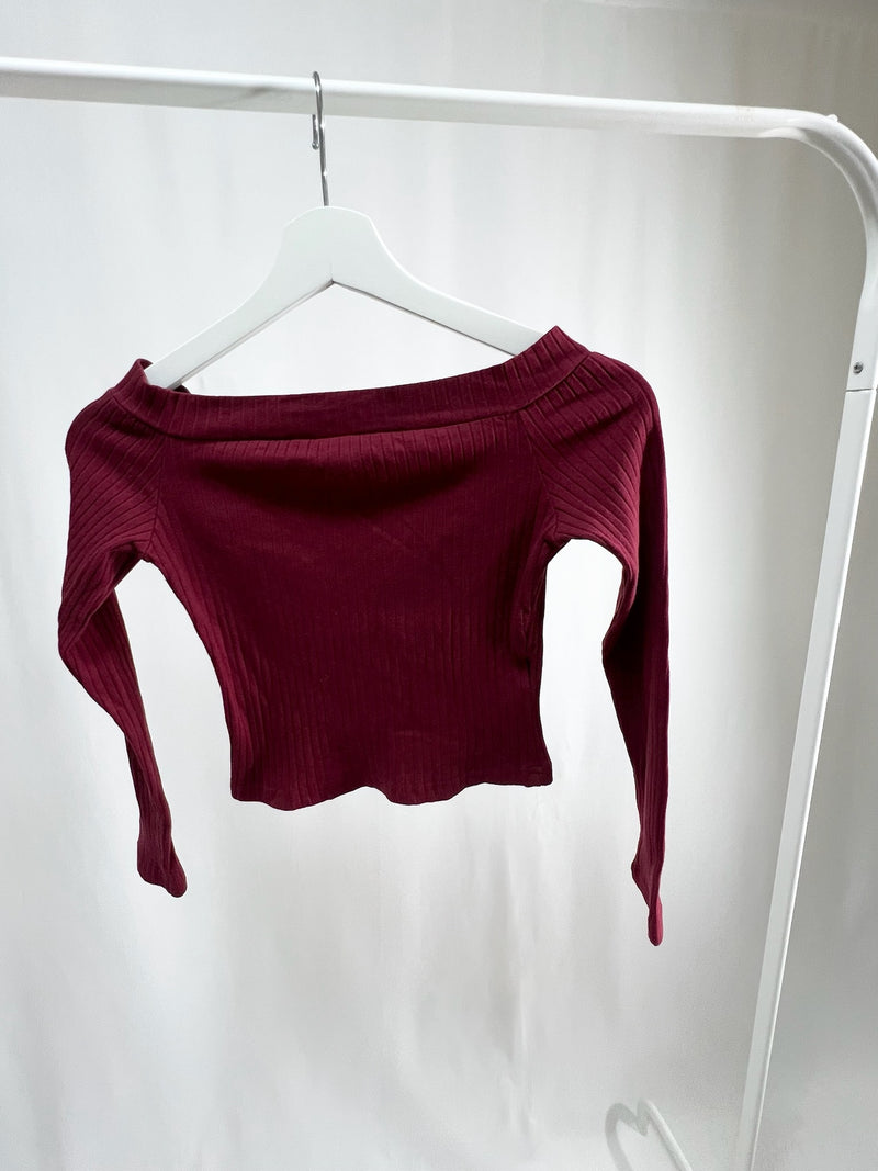 25051Bordeaux Ribbed Knit Off-Shoulder Crop Top