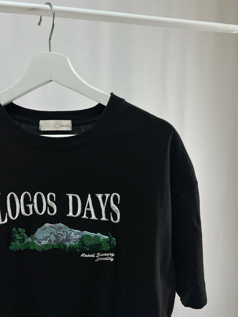 25049Black Logo T-Shirt with High-Low Hem