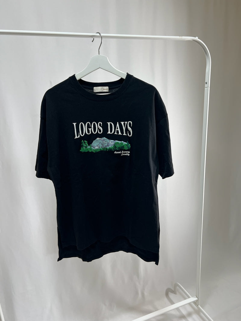 25049Black Logo T-Shirt with High-Low Hem