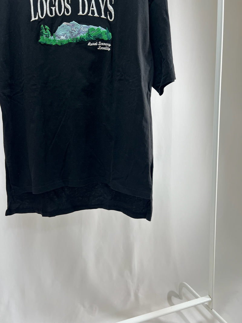 25049Black Logo T-Shirt with High-Low Hem
