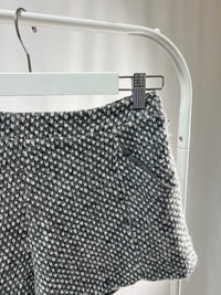 2501211Gray Tweed Pattern Shorts – High Waist