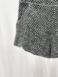 2501211Gray Tweed Pattern Shorts – High Waist