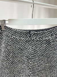 2501211Gray Tweed Pattern Shorts – High Waist