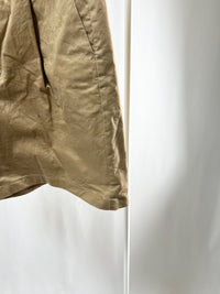 250129High-Waist Pleated Shorts